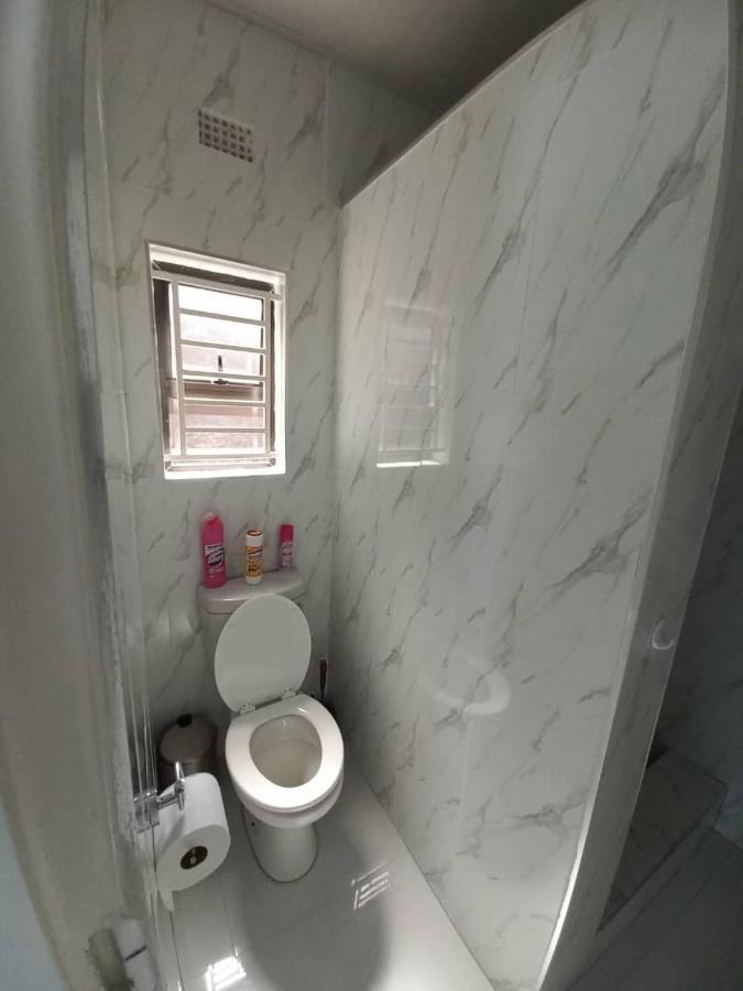 Kasuda Rooms - Cosy Self Contained Rooms リビングストン エクステリア 写真